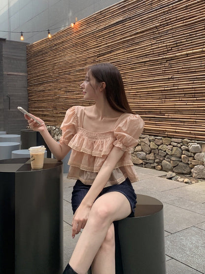 Tue. 甜美女孩花邊蛋糕荷葉顯瘦上衣 白/肉桂粉
