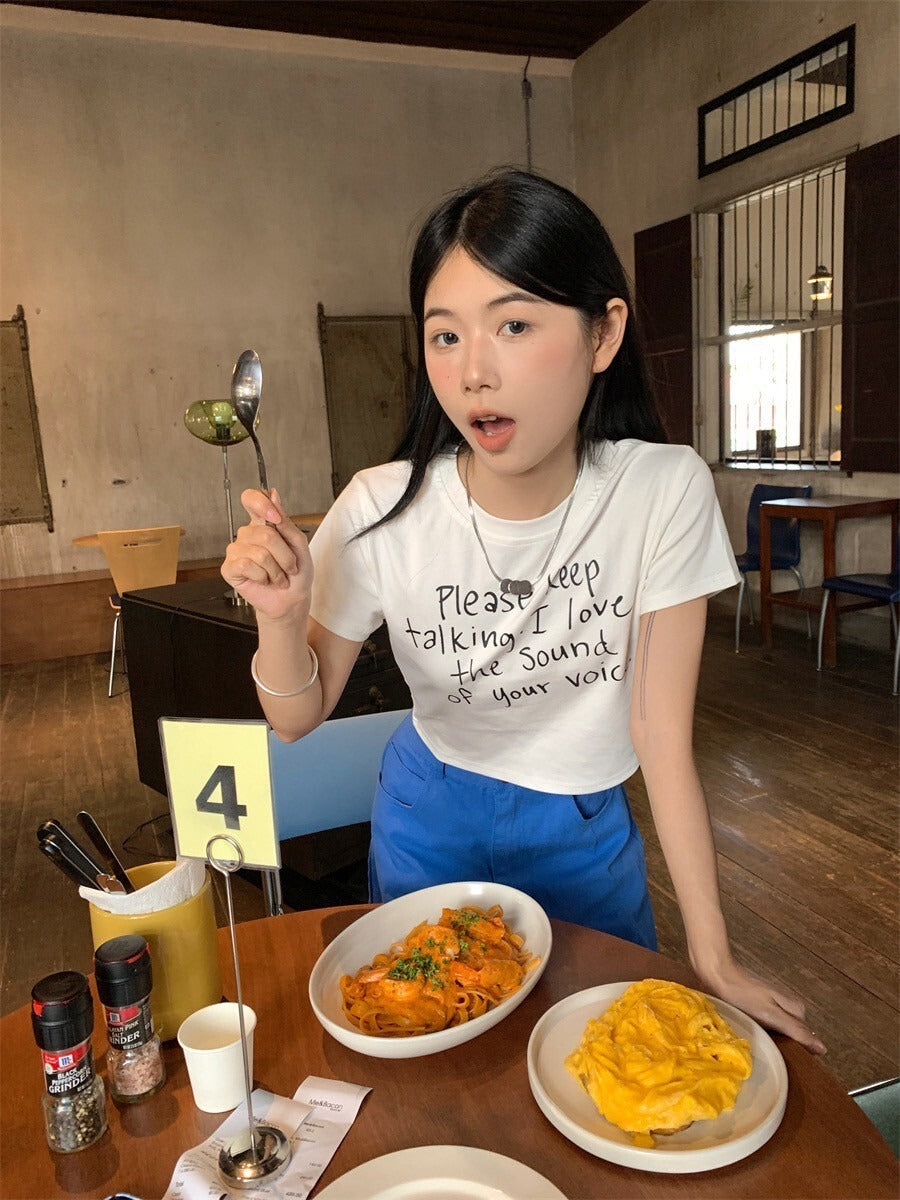 Sat. 簡約手寫字母印花圓領短上衣