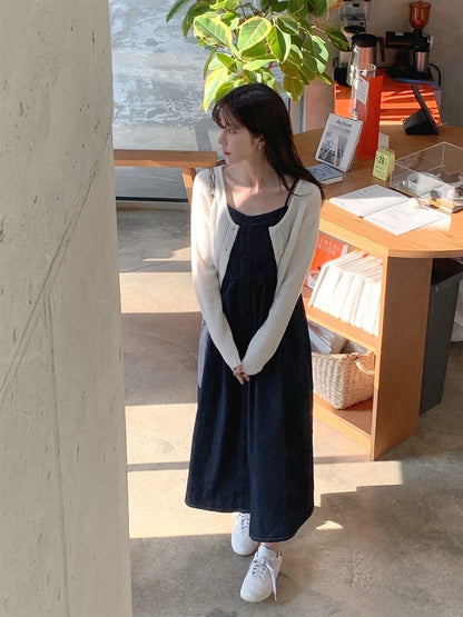 Tue. 一眼氣質 鄰家丹寧藍背心連身裙