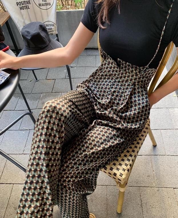 Tue. 復古極高腰闊腿休閒褲 印花/純黑