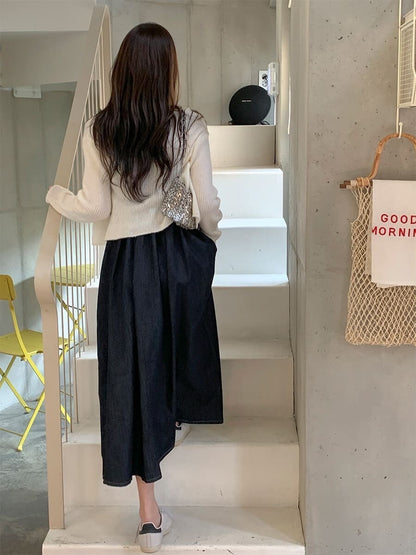 Tue. 一眼氣質 鄰家丹寧藍背心連身裙