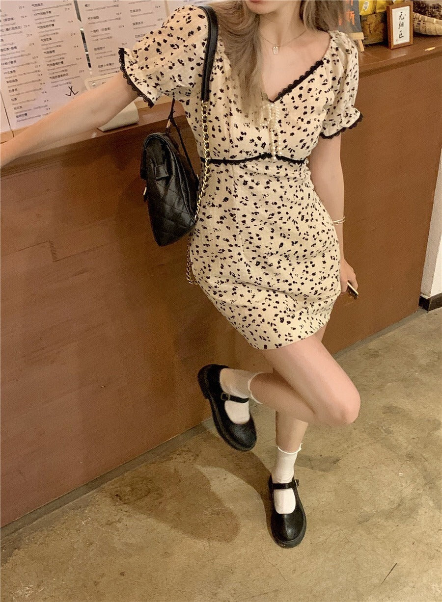 Sat. 復古小個子碎花短洋裝